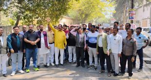 व्यापारियों ने कल दिनांक 7 मार्च 2025 को हुए अतिक्रमण अभियान के संदर्भ में ज्ञापन दिया