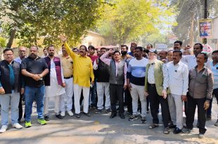 व्यापारियों ने कल दिनांक 7 मार्च 2025 को हुए अतिक्रमण अभियान के संदर्भ में ज्ञापन दिया